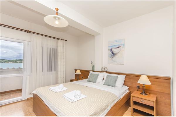 Room S14, for 2 persons