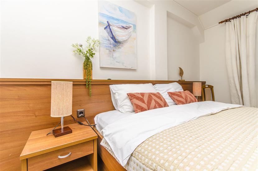 Room S31, for 2 persons