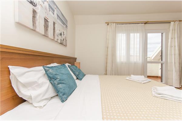 Room S35, for 4 persons