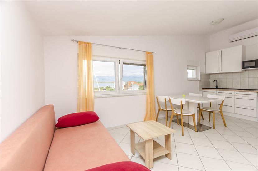 Apartment A2, for 4 persons