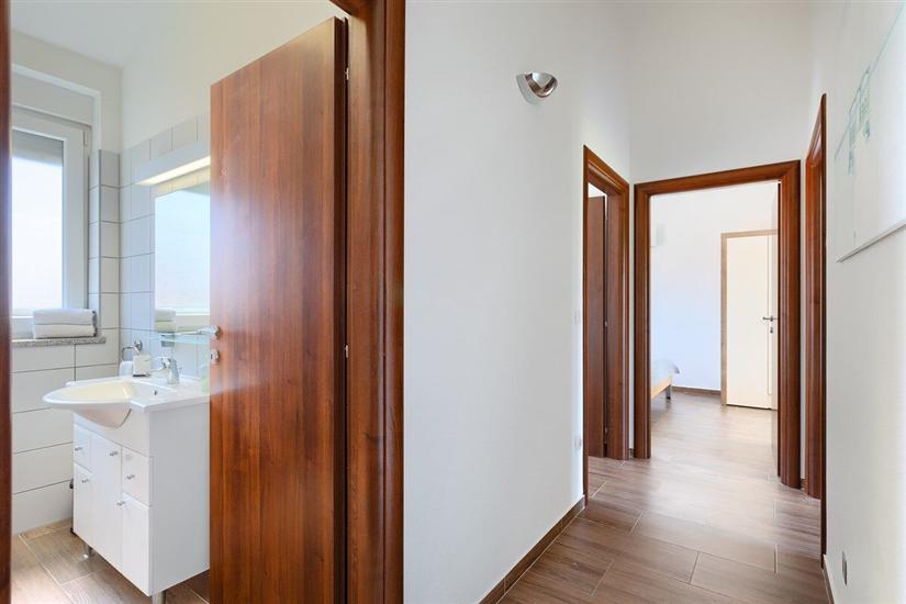 House K1, for 12 persons