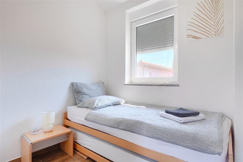 House K1, for 12 persons