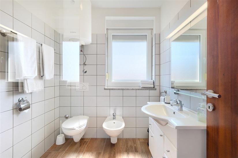 House K1, for 12 persons