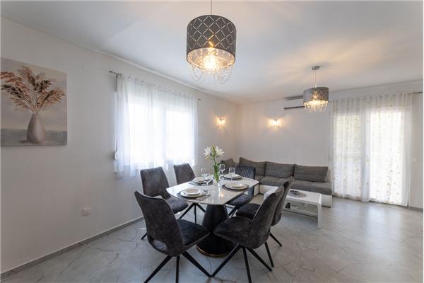 Apartment A1, for 5 persons