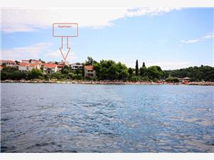 Apartment Middle Dalmatian islands,BookZBFrom 642 zl