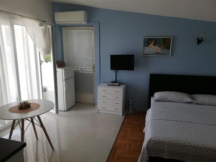 Apartment A2, for 3 persons