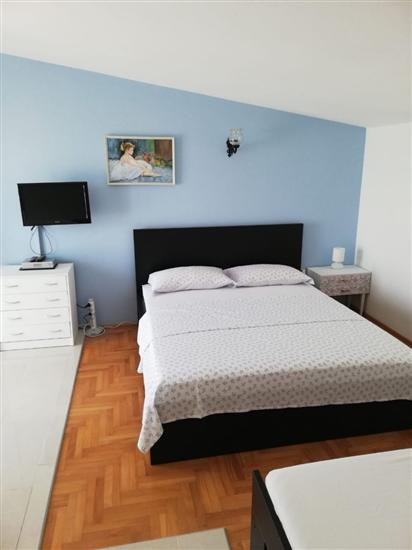 Apartment A2, for 3 persons