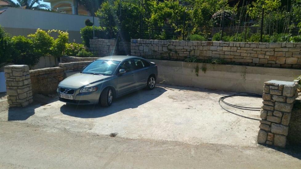 Apartments Zlatko Slobodan