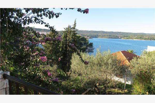 Apartment A2, for 5 persons