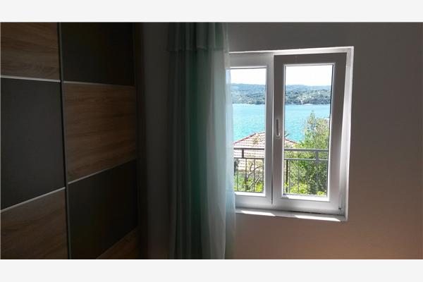 Apartment A2, for 5 persons