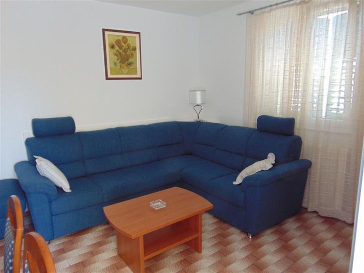 Apartment A1, for 6 persons