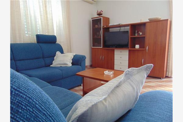 Apartment A1, for 6 persons