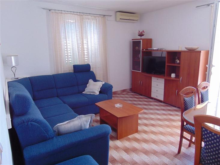 Apartment A1, for 6 persons