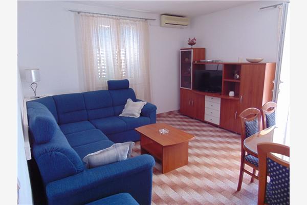 Apartment A1, for 6 persons