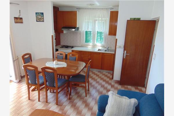 Apartment A1, for 6 persons
