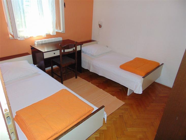 Apartment A1, for 6 persons