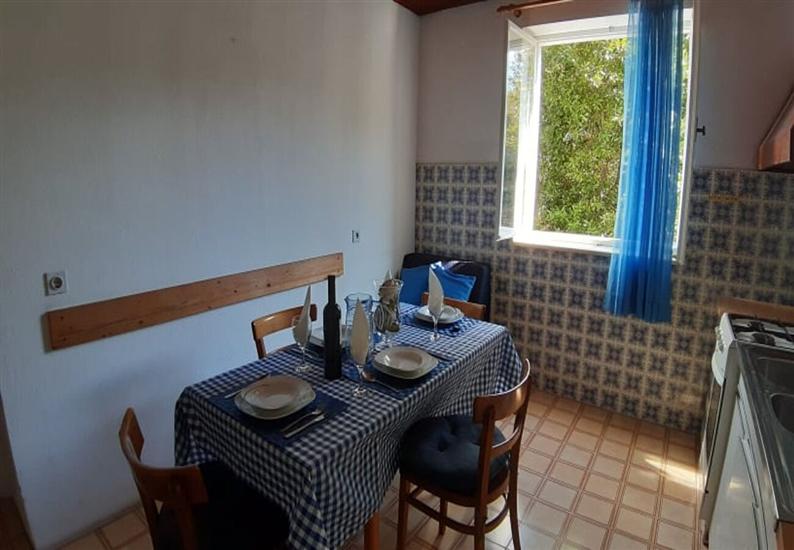 Apartment A1, for 5 persons