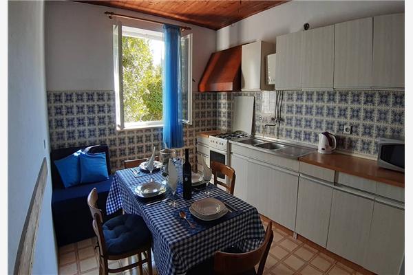 Apartment A1, for 5 persons