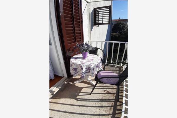 Apartment A2, for 5 persons