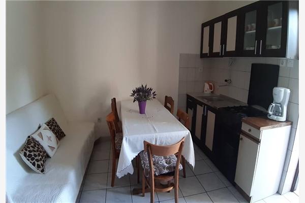 Apartment A2, for 5 persons
