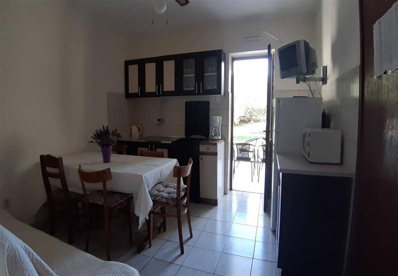 Apartment A2, for 5 persons