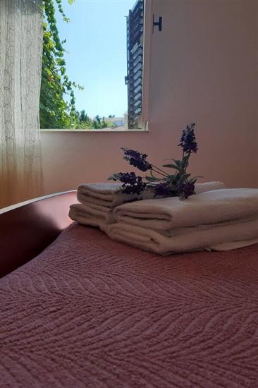 Apartment A2, for 5 persons