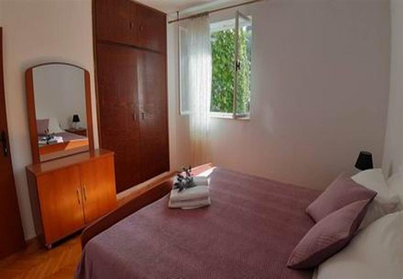 Apartment A2, for 5 persons