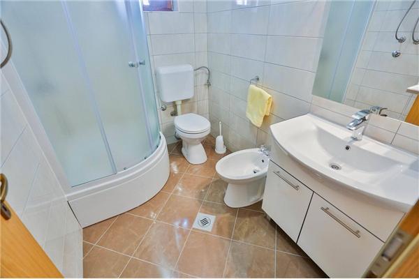 Apartment A4, for 4 persons