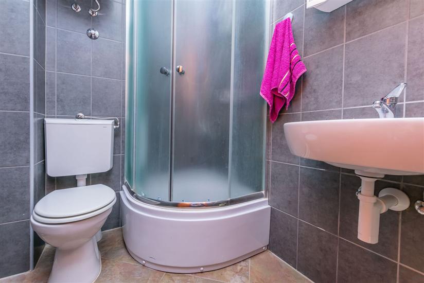 Apartment A1, for 6 persons