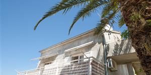 Apartment - Splitska - island Brac