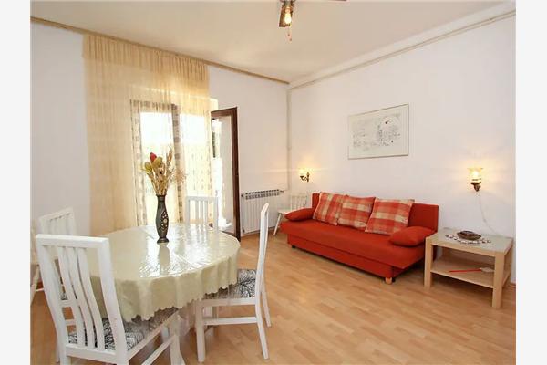 Apartment A1, for 7 persons