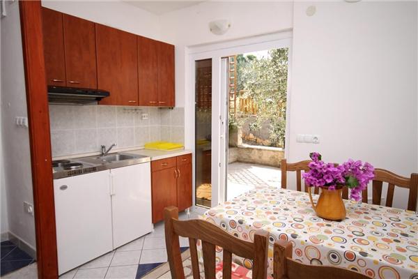 Apartment A2, for 4 persons