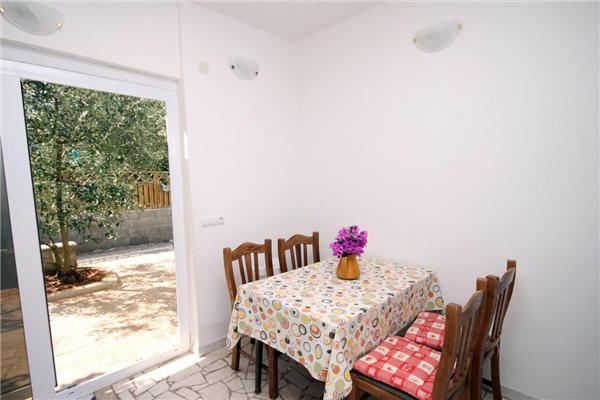 Apartment A2, for 4 persons