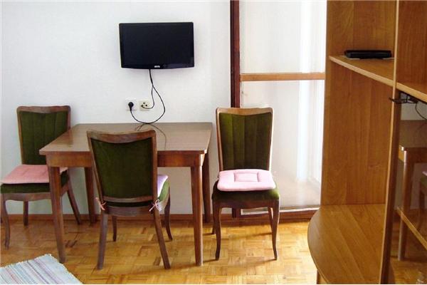 Apartment A4, for 4 persons