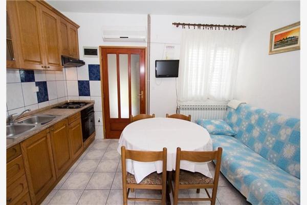 Apartment A6, for 4 persons