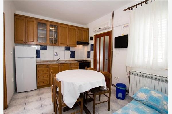 Apartment A6, for 4 persons