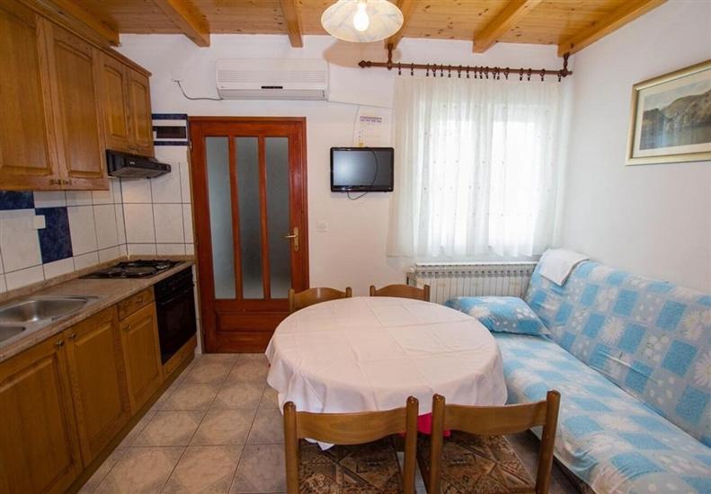 Apartment A7, for 4 persons