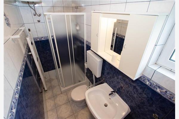 Apartment A7, for 4 persons