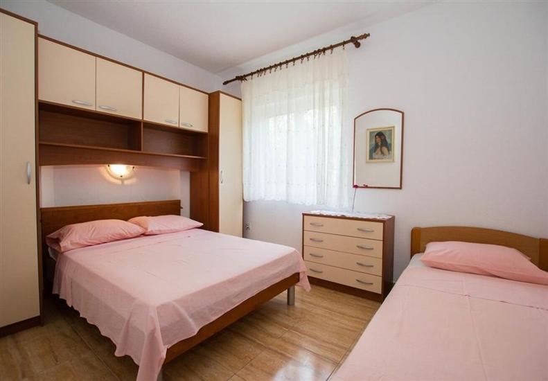 Apartment A8, for 4 persons