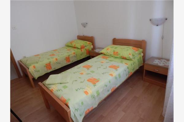 Apartment A1, for 5 persons