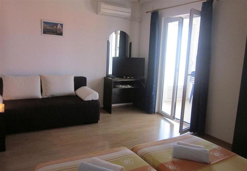 Apartment A2, for 3 persons