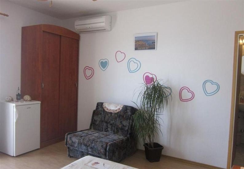 Room S3, for 2 persons