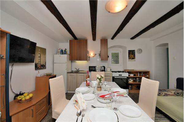 Apartment A1, for 5 persons