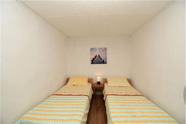 Apartment A1, for 5 persons