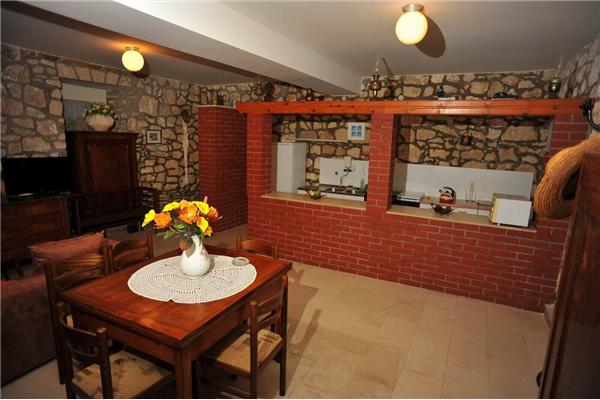 Apartment A1, for 6 persons