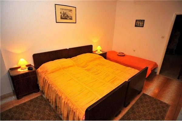 Apartment A1, for 6 persons