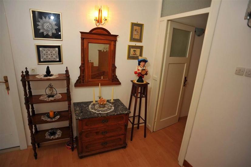 Apartment A2, for 6 persons