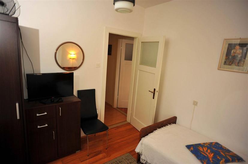 Apartment A2, for 6 persons