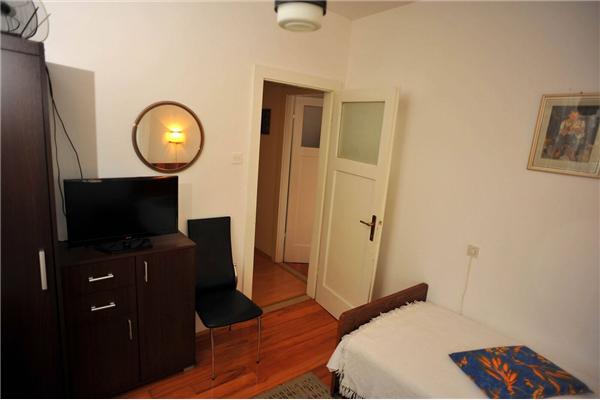 Apartment A2, for 6 persons