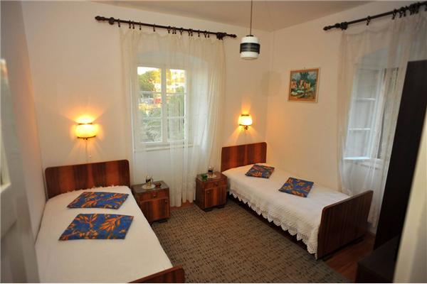 Apartment A2, for 6 persons